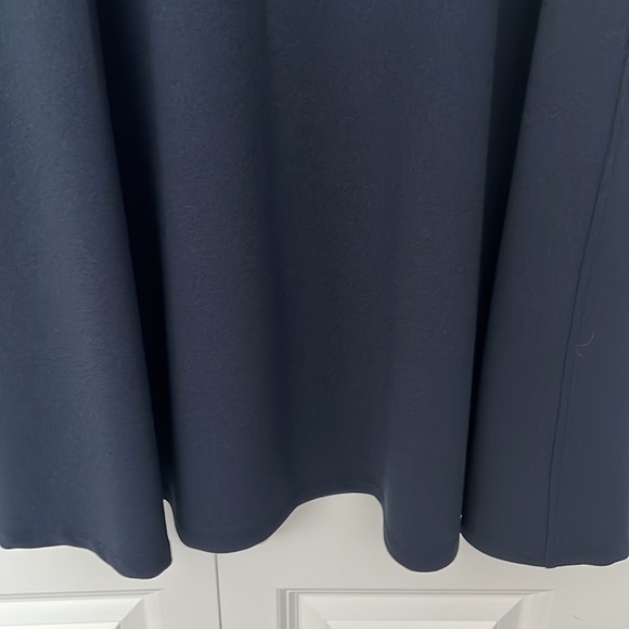 H&M Navy color Skirt. Size Large. - Picture 2 of 5